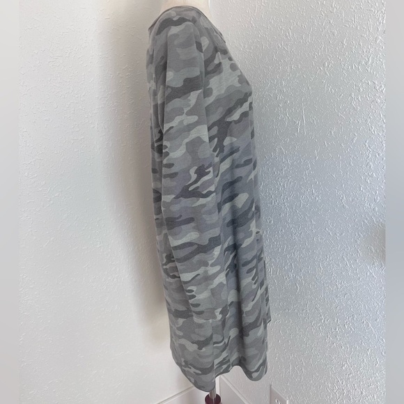 Alya Long-sleeve Camo Shift Dress - Picture 3 of 8